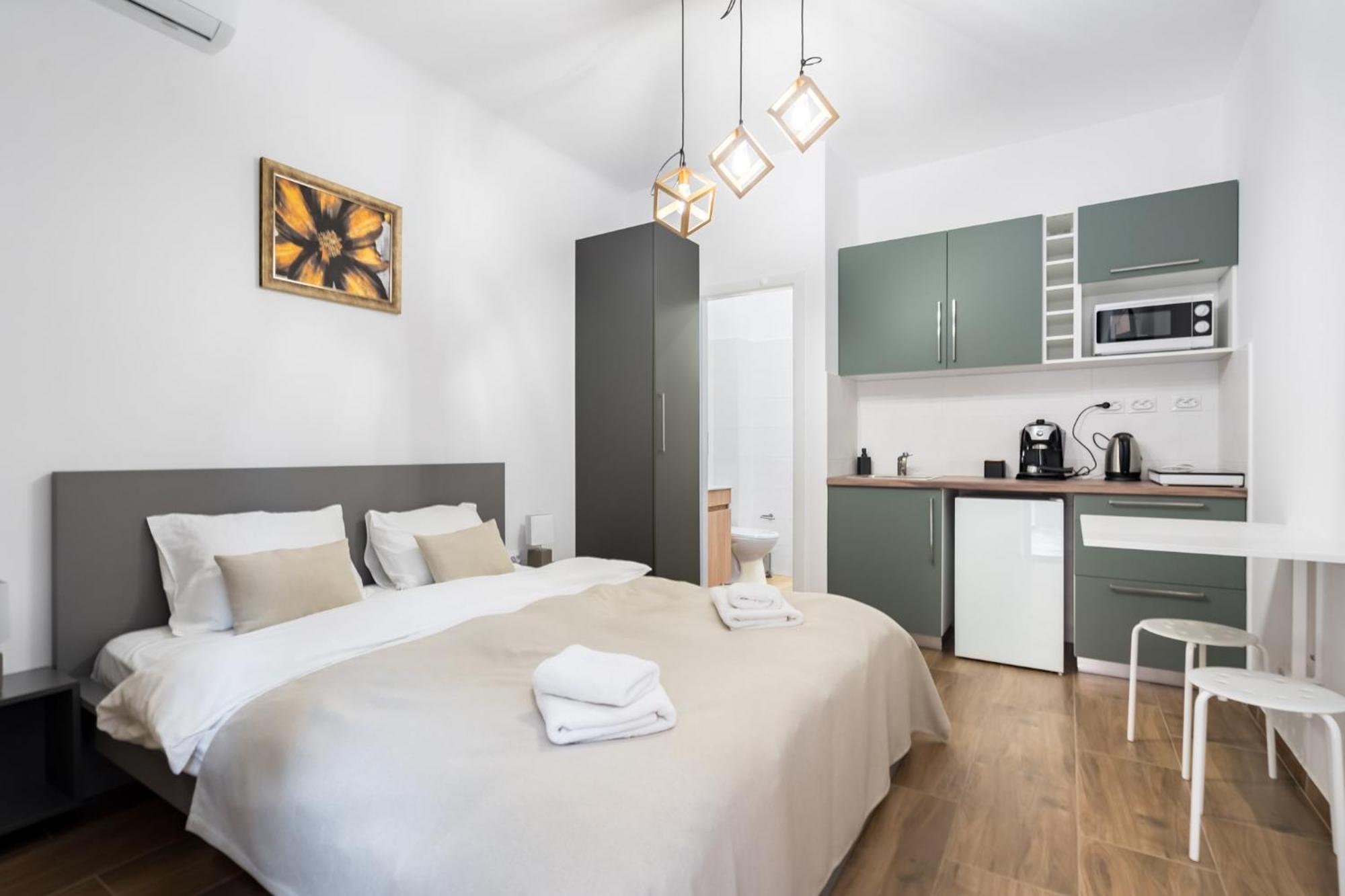 Urban Walls Apartments 5B Букурещ Екстериор снимка