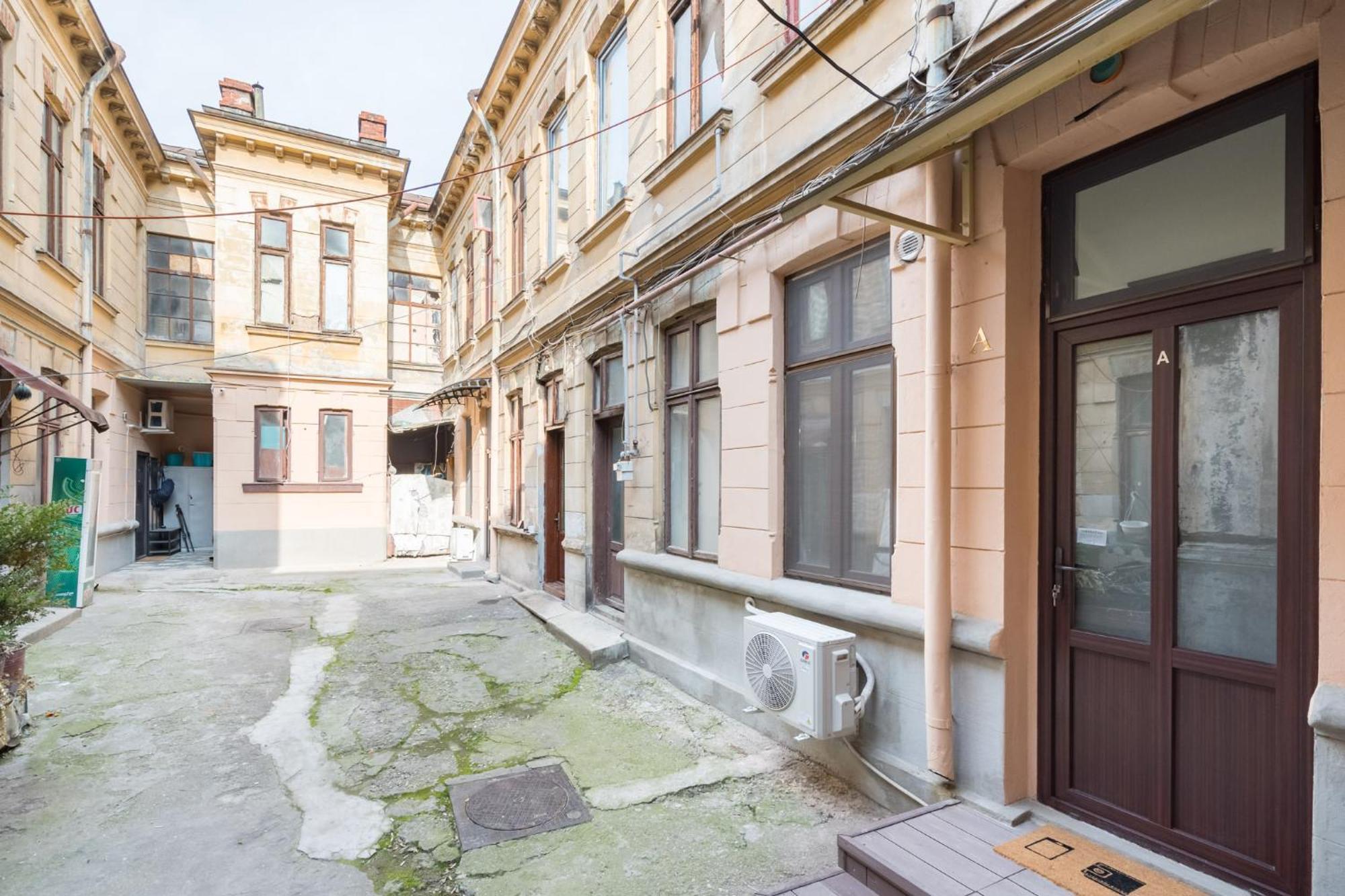 Urban Walls Apartments 5B Букурещ Екстериор снимка